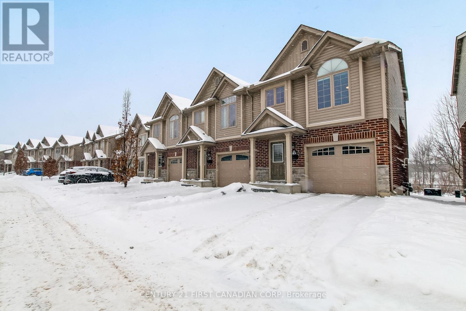 83 - 1010 FANSHAWE PARK ROAD E, London North (North C)