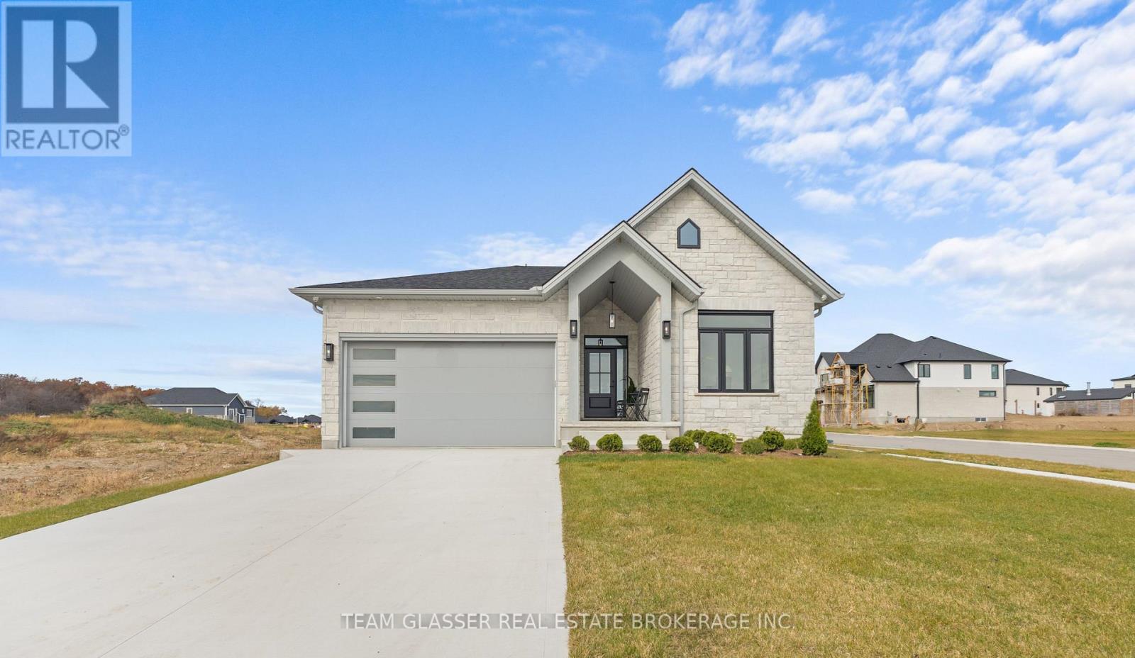 70 BENNER BOULEVARD, Middlesex Centre