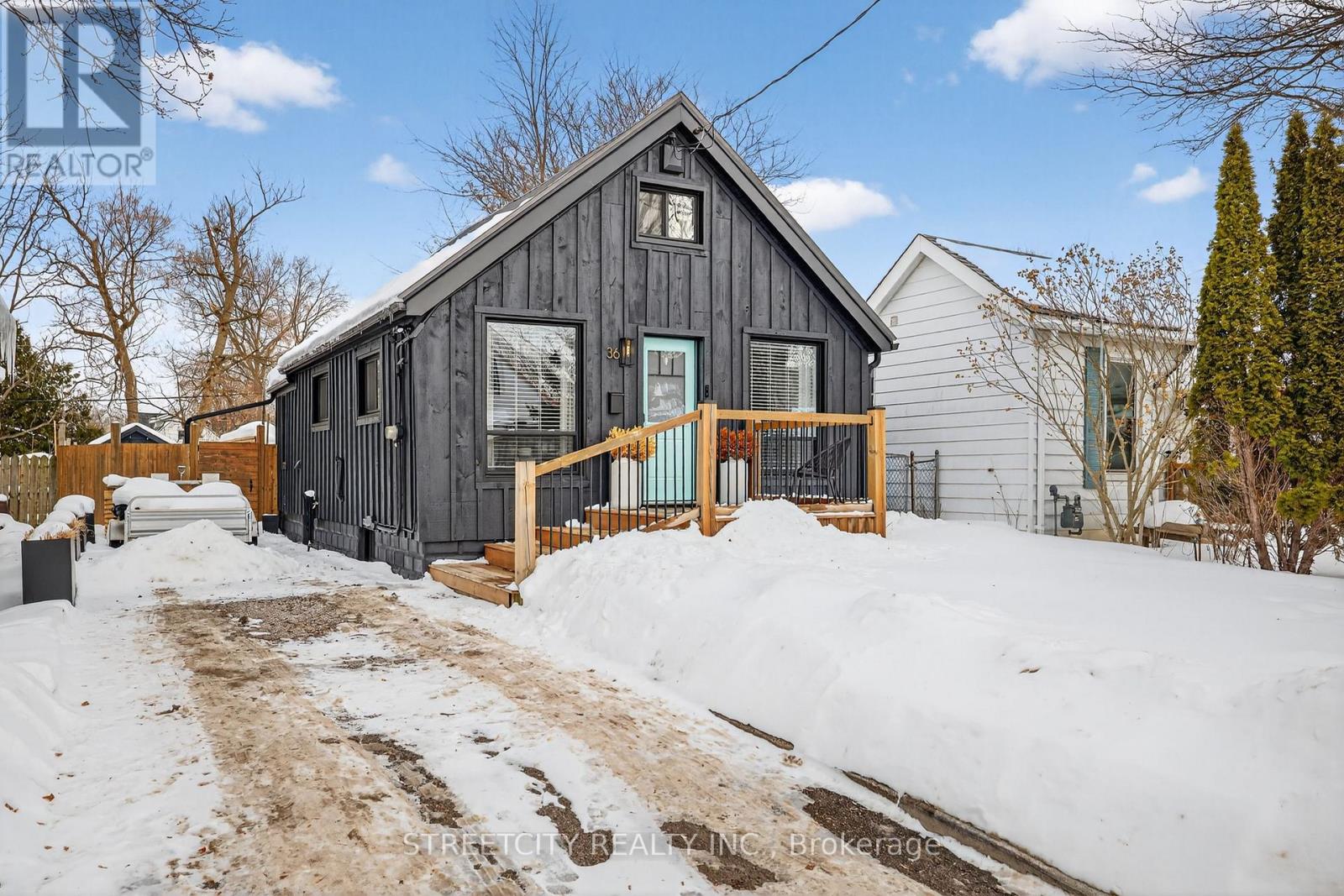 36 LANGARTH STREET W, London South (South E)