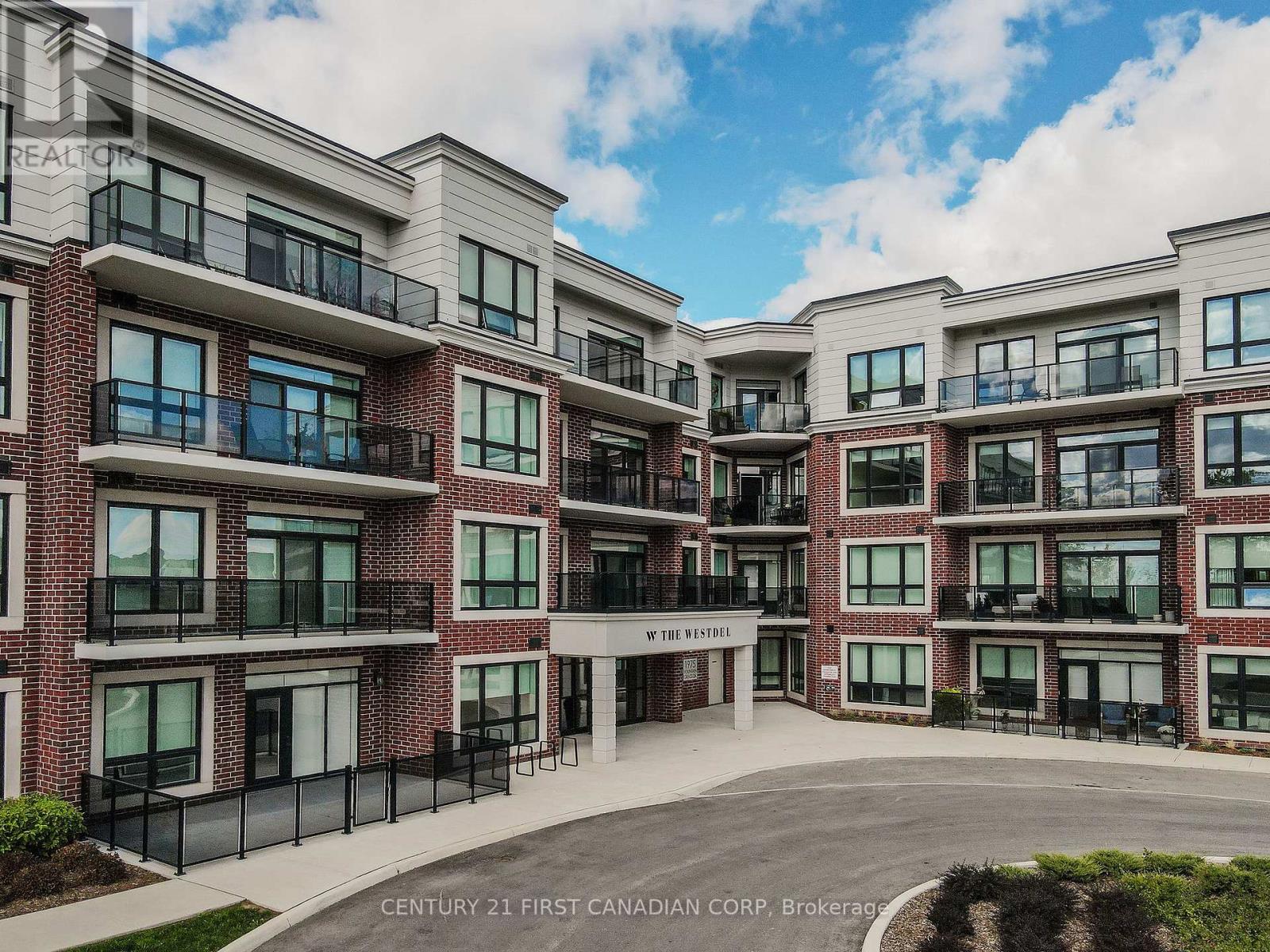 106 - 1975 FOUNTAIN GRASS DRIVE, London South (South B)