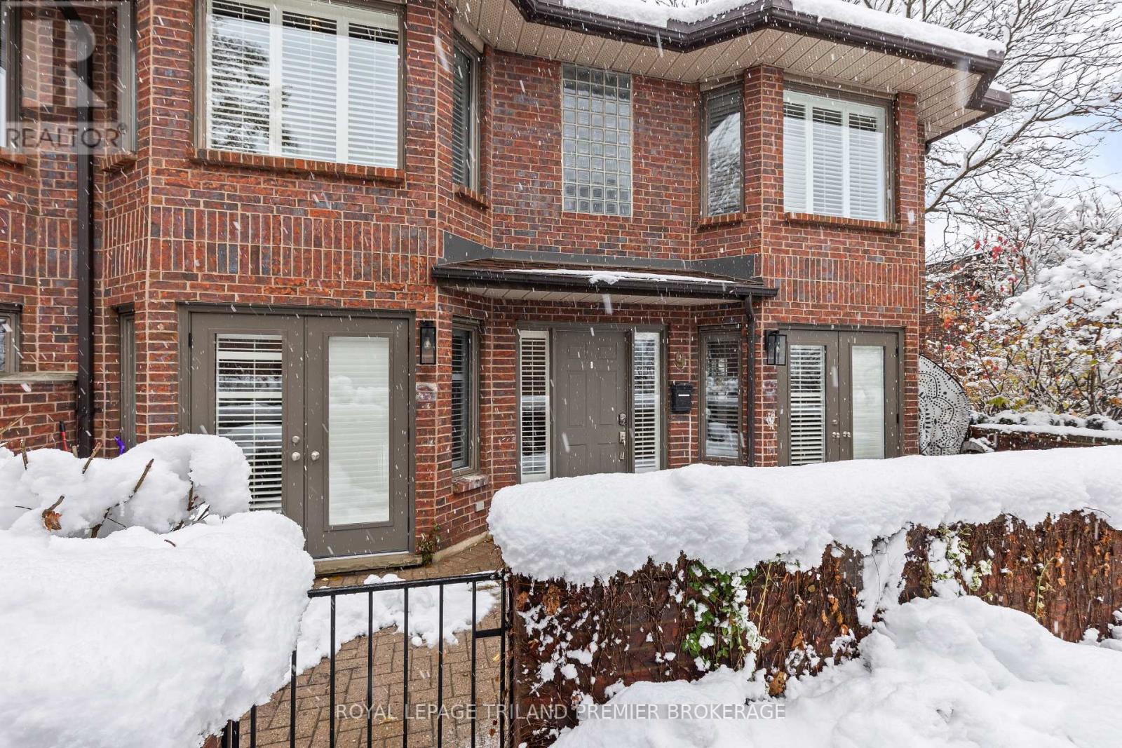 9 - 152 ALBERT STREET, London East (East F)