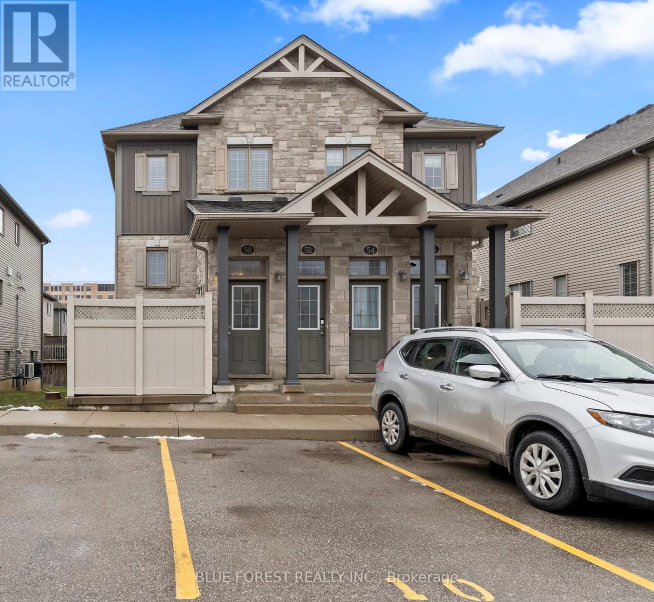 50 - 3200 SINGLETON AVENUE, London South (South W)