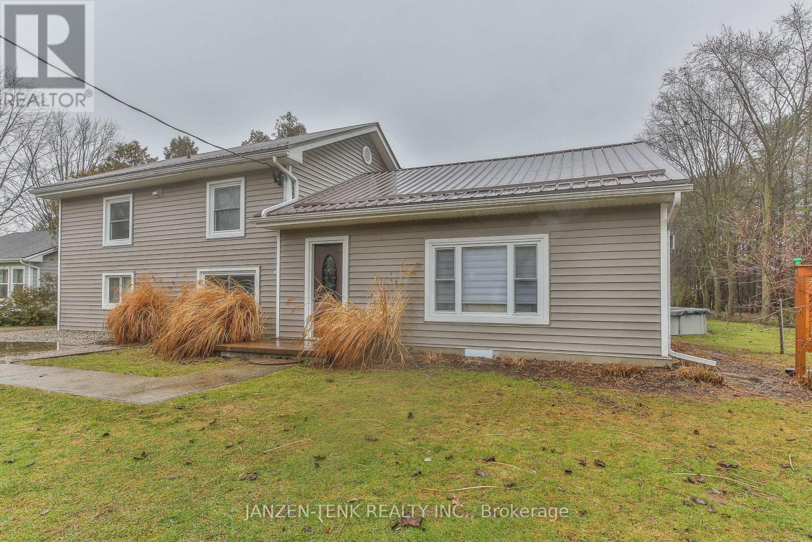 9114 ROGERS ROAD, Malahide