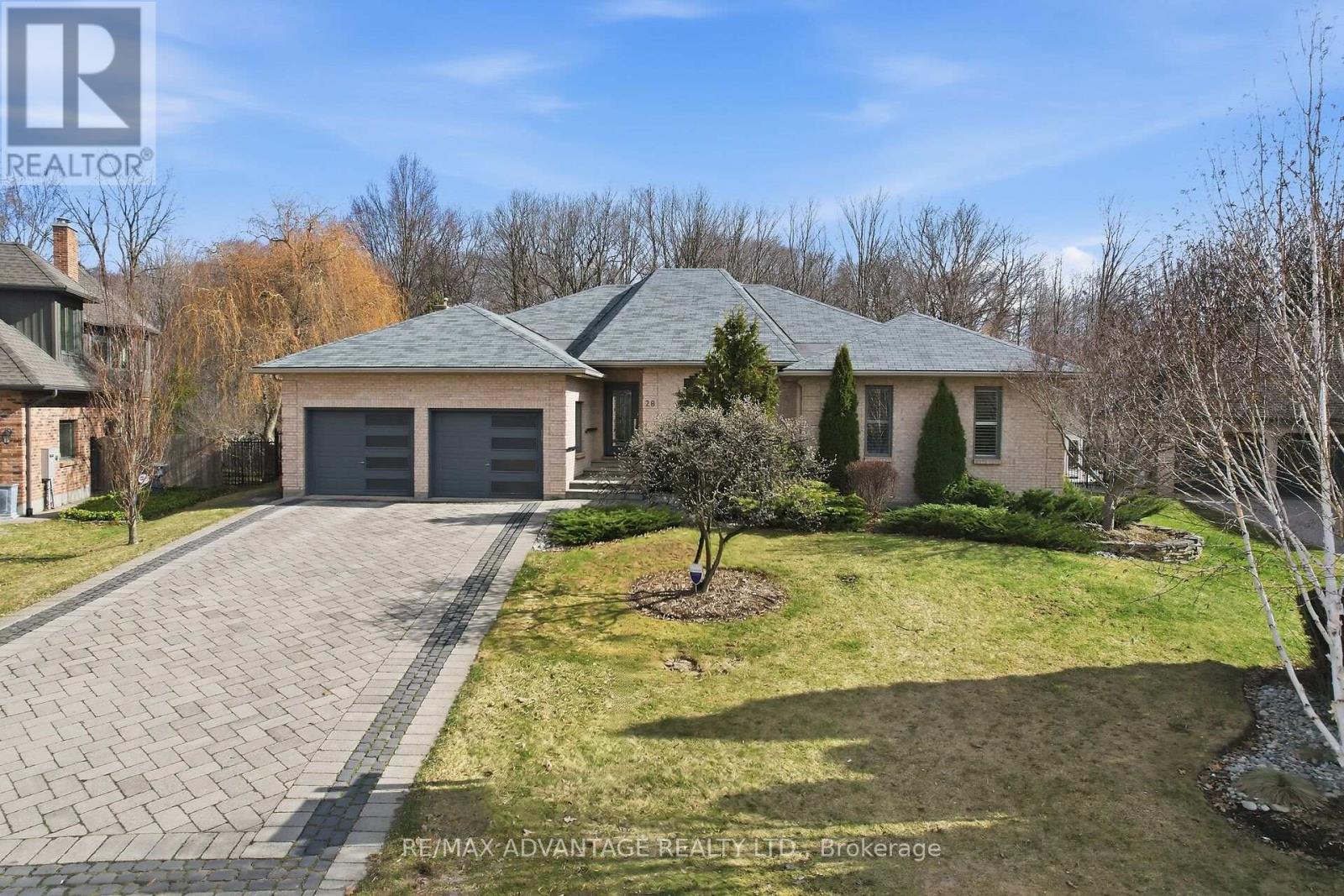 28 WYNFIELD LANE, Middlesex Centre (Melrose)