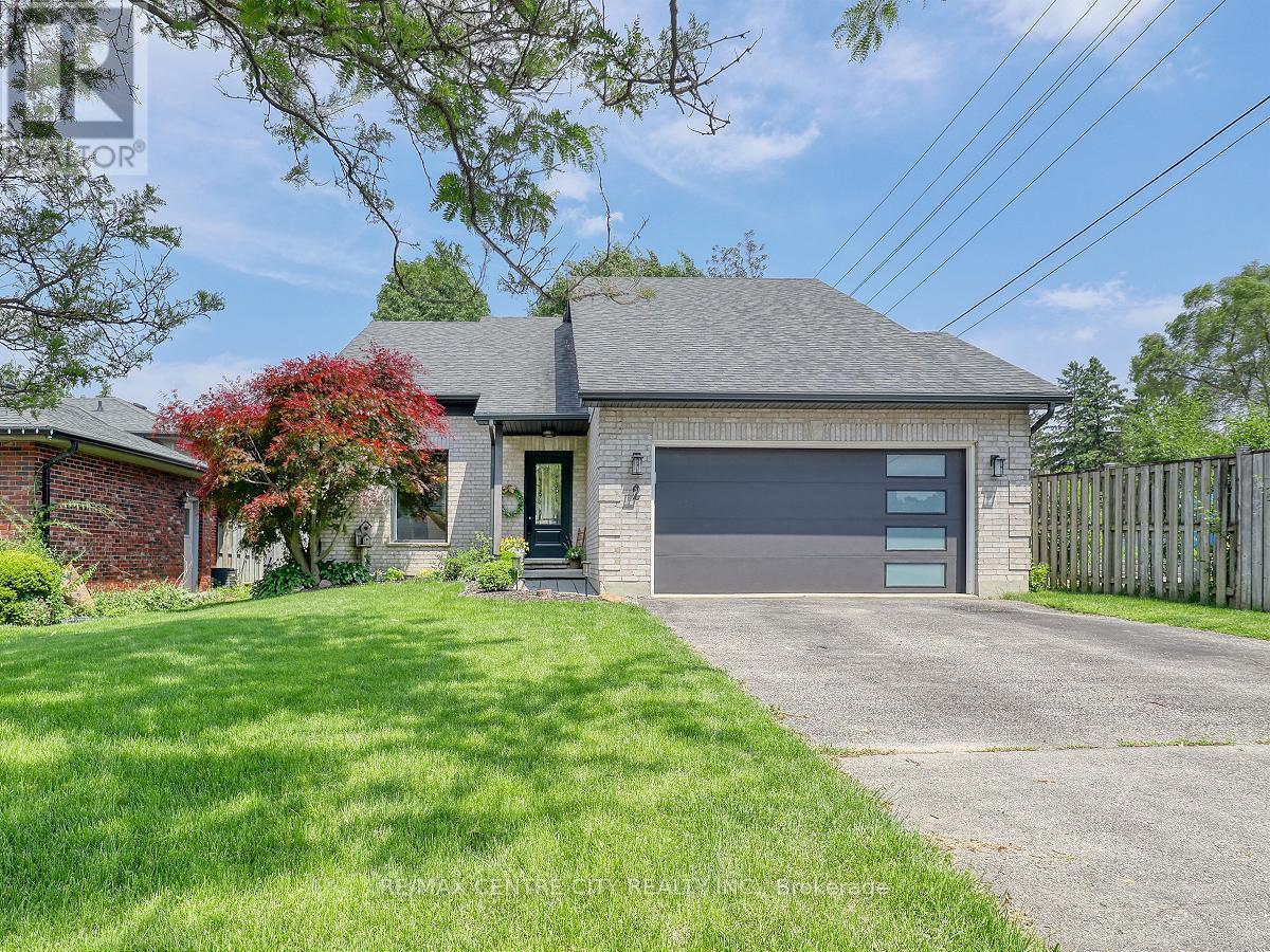 2 STONEYCREEK CRESCENT, London North (North C)