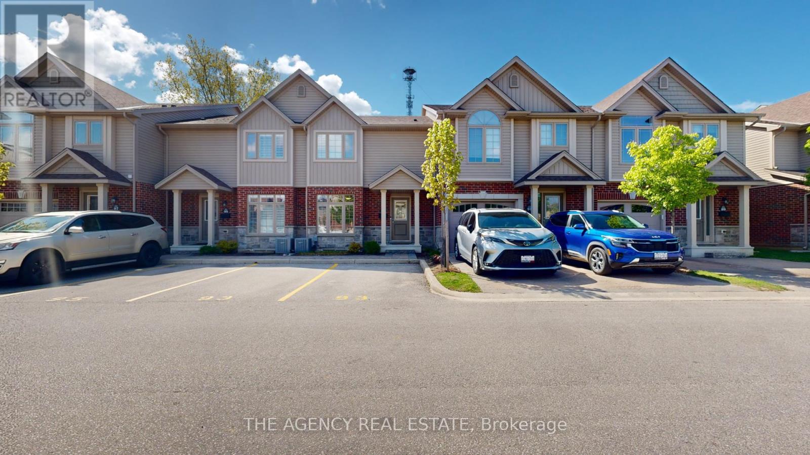 93 - 1061 EAGLETRACE DRIVE, London North (North S)