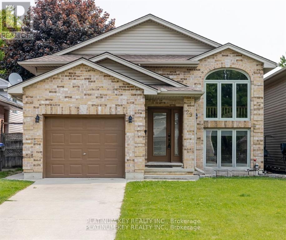 29 DELL DRIVE, Strathroy-Caradoc (SW)