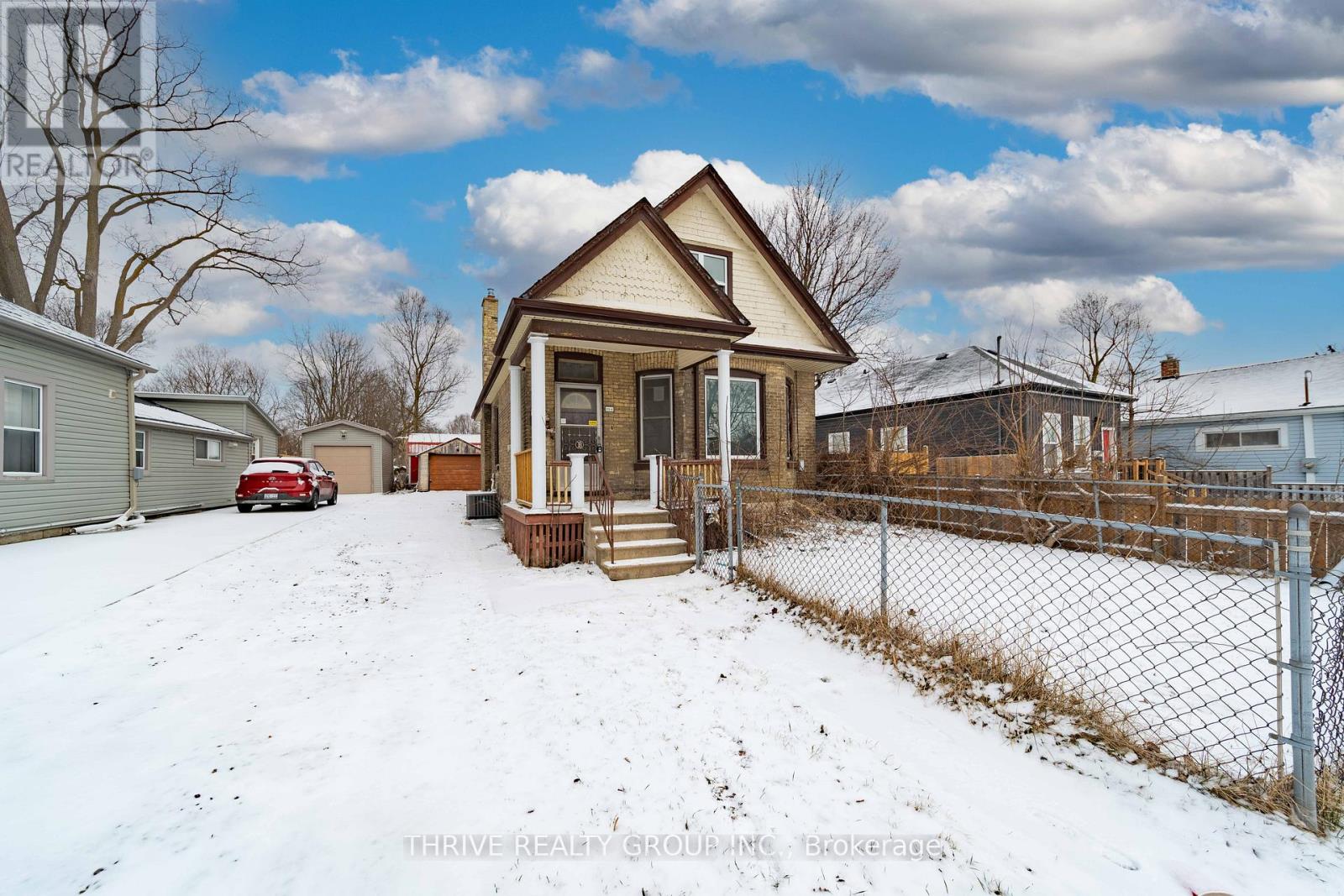 864 STEDWELL STREET, London East (East L)