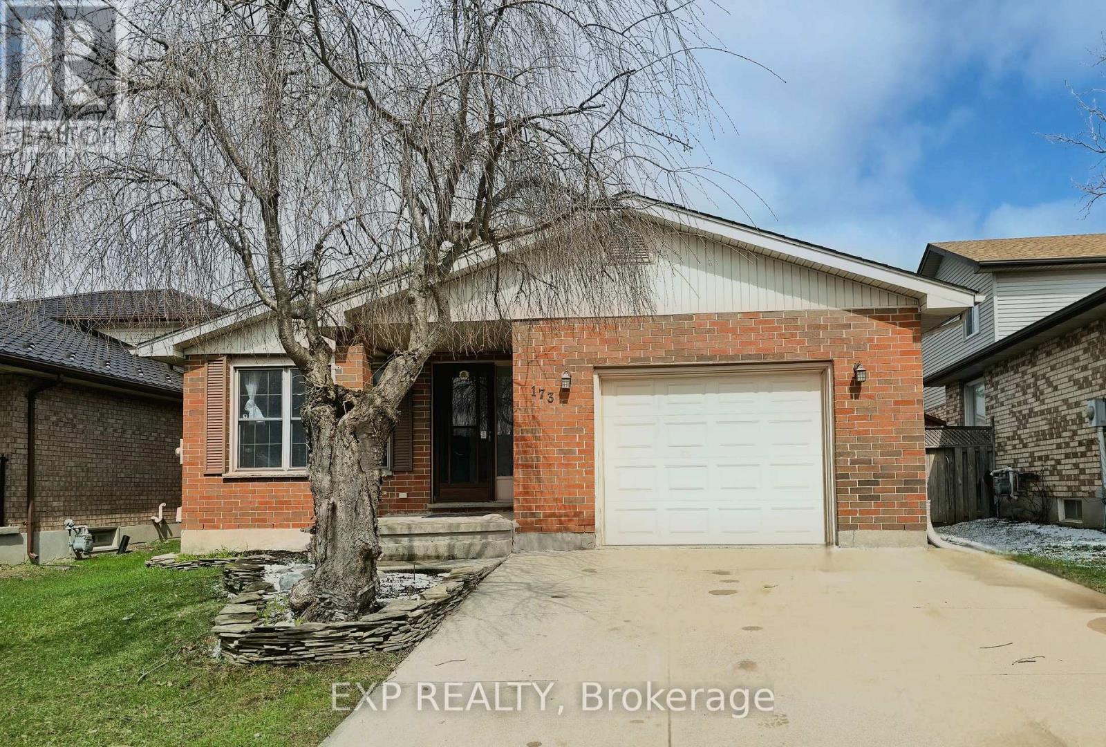 173 ASHLEY CRESCENT, London South (South X)