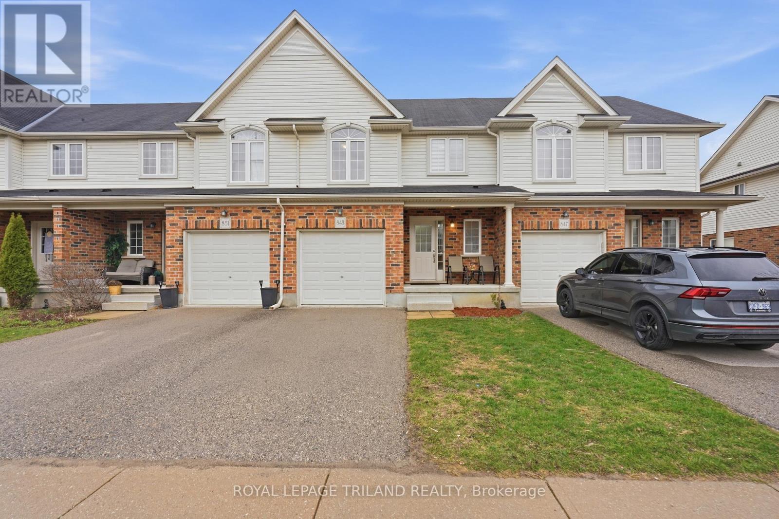 849 SILVERFOX CRESCENT, London North (North S)