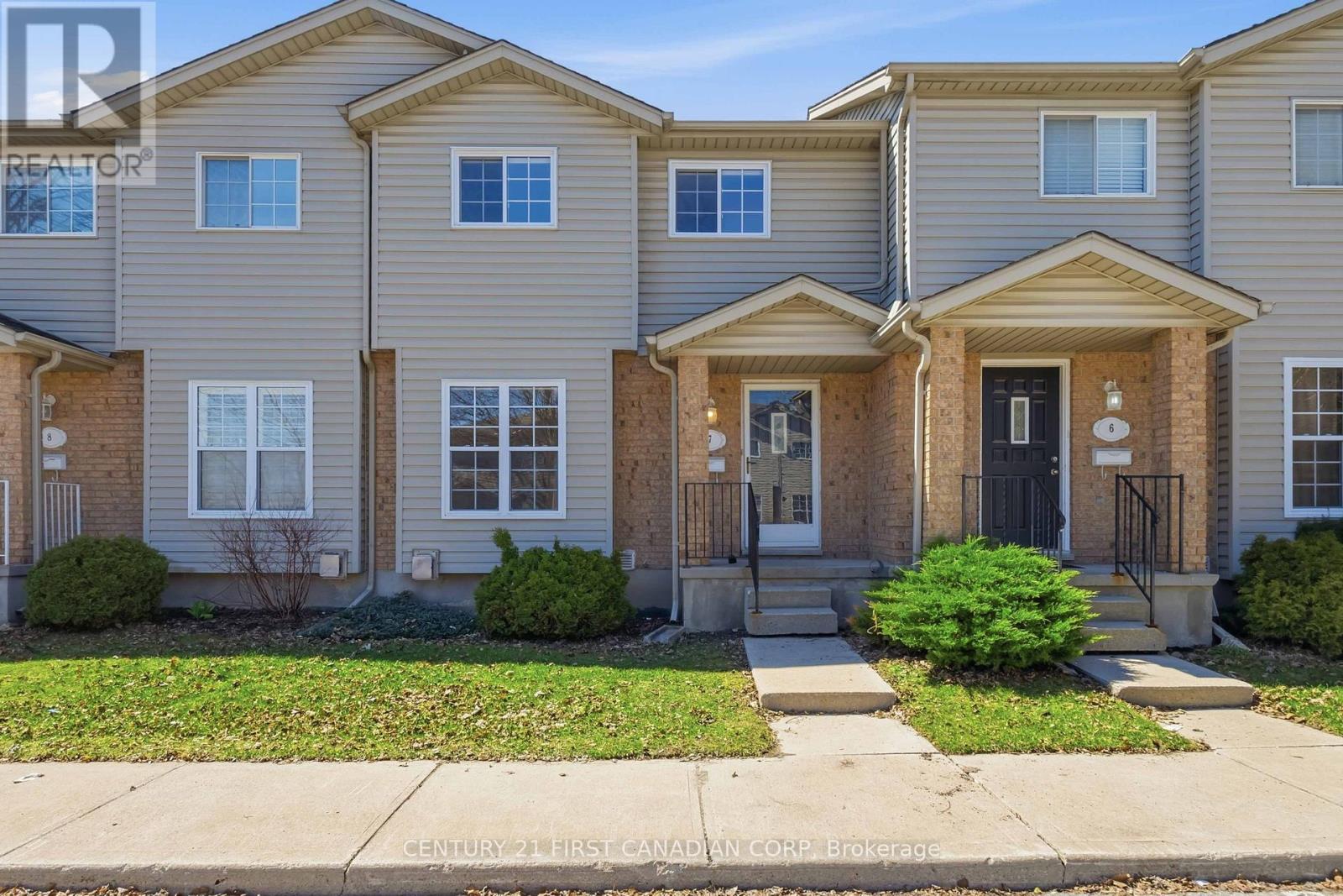 7 - 1920 MARCONI BOULEVARD, London East (East I)