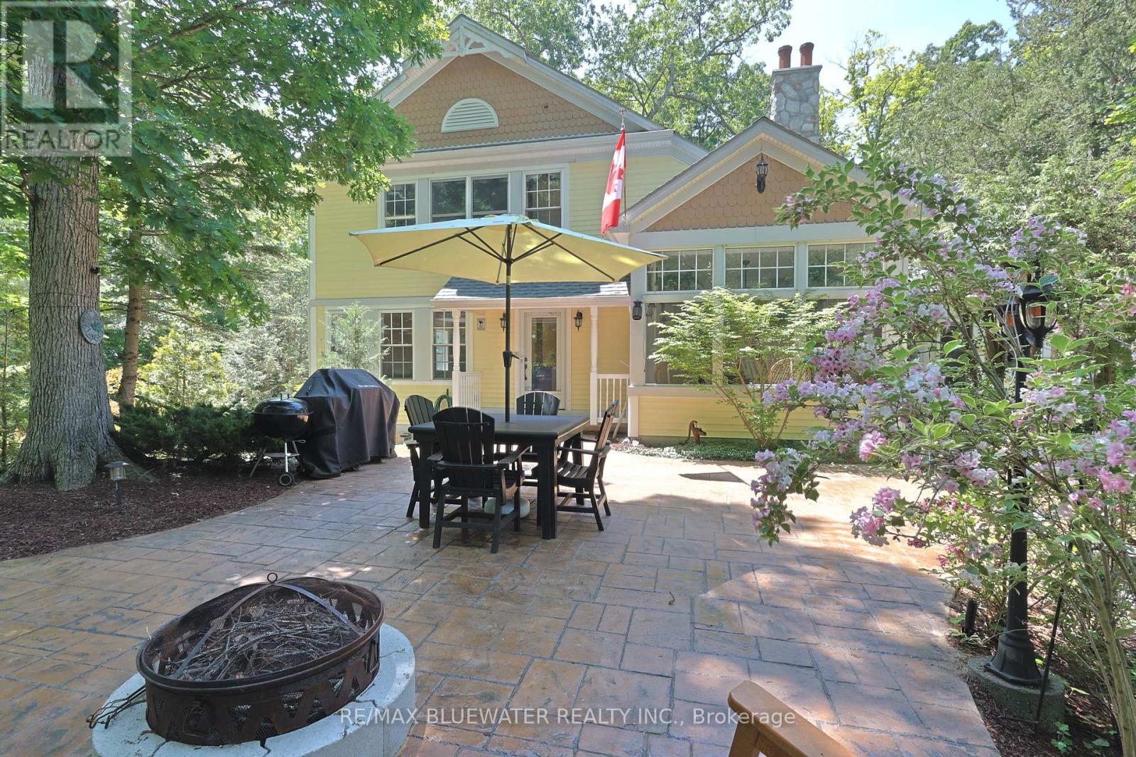 5 PHILLIP STREET, South Huron (Stephen)