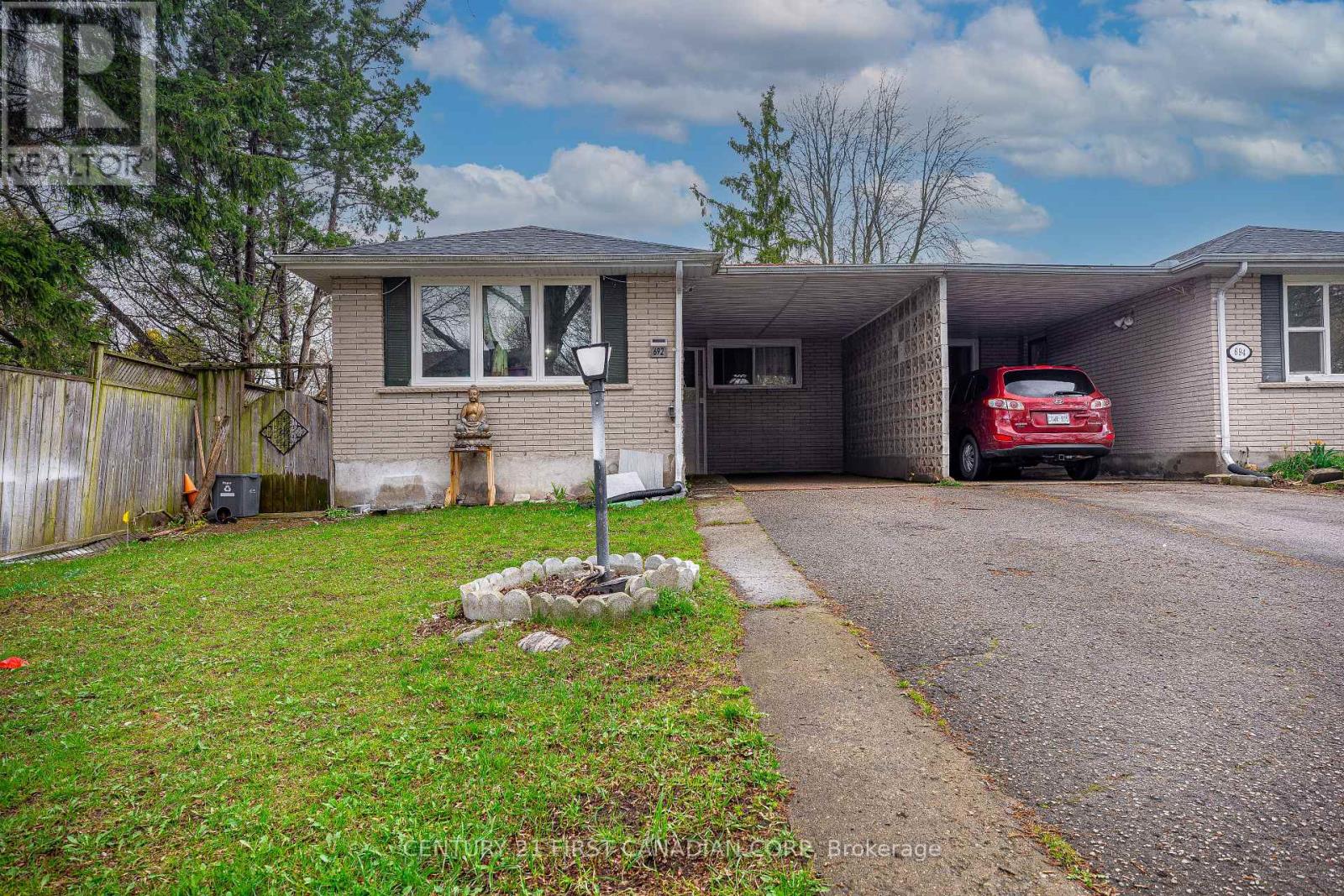 692 SEVILLA PARK PLACE, London East (East C)