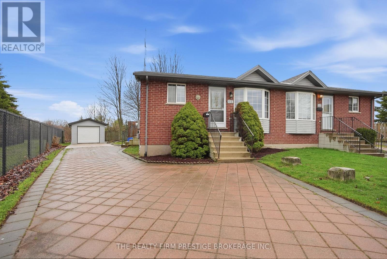277 FLEMING DRIVE, London East (East D)