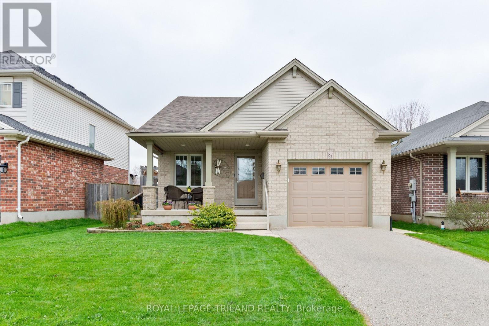 87 PINE VALLEY DRIVE, St. Thomas