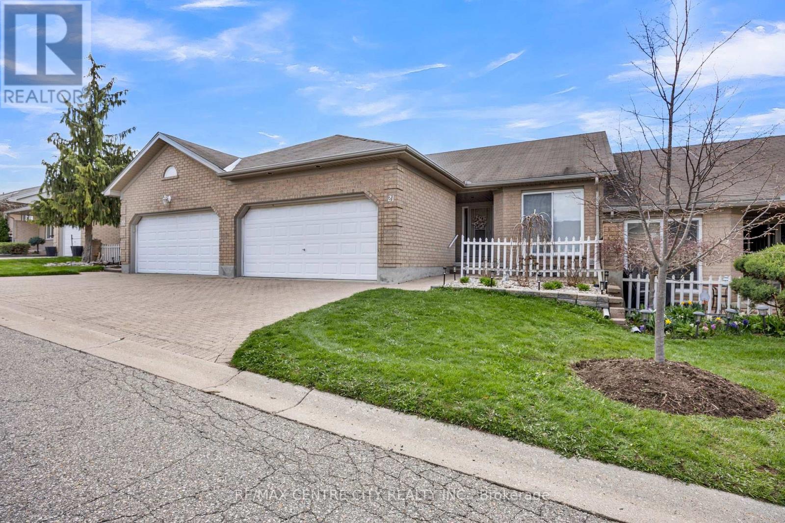 21 - 861 SHELBORNE STREET, London South (South J)