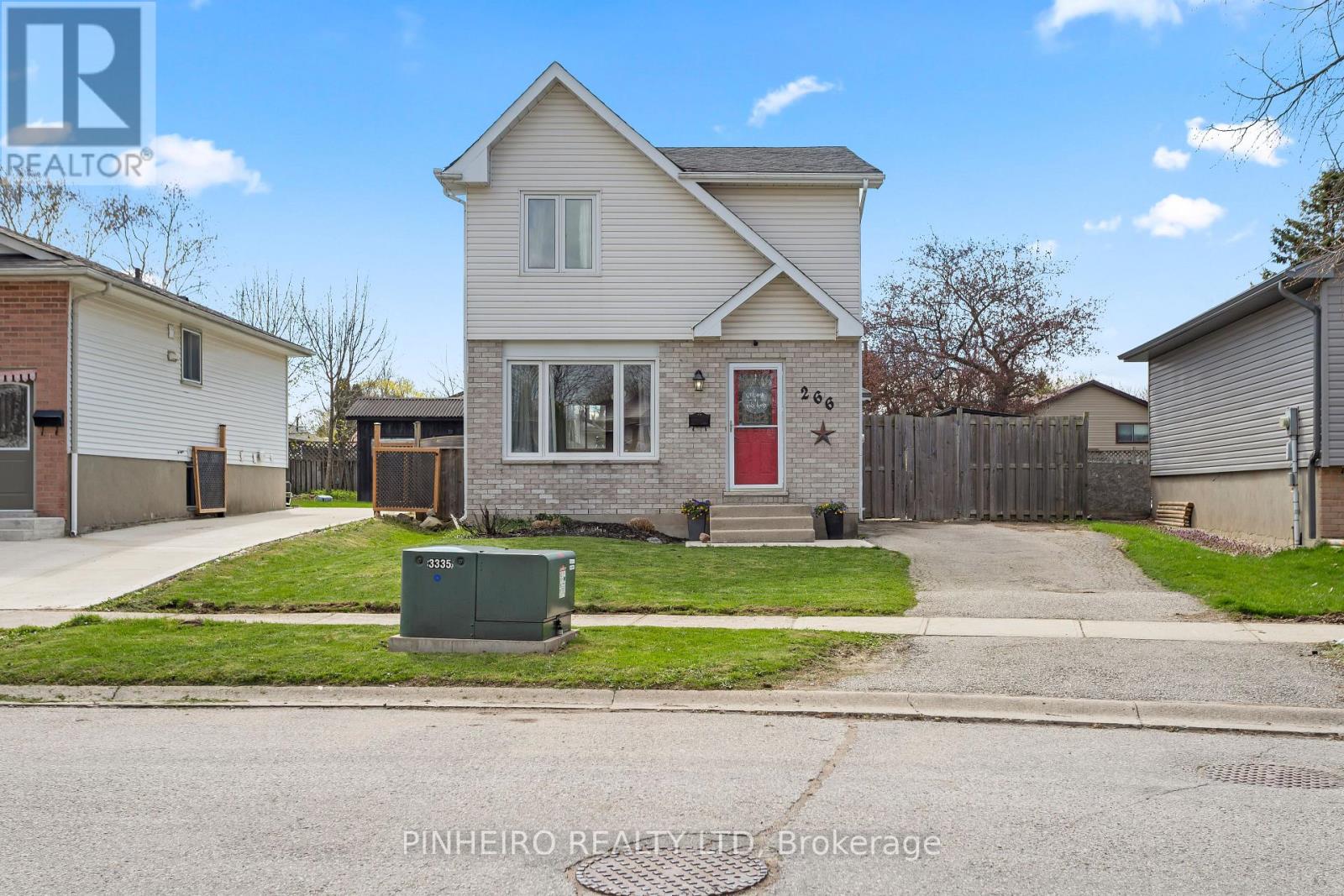 266 ARDSLEY CRESCENT, London North (North I)