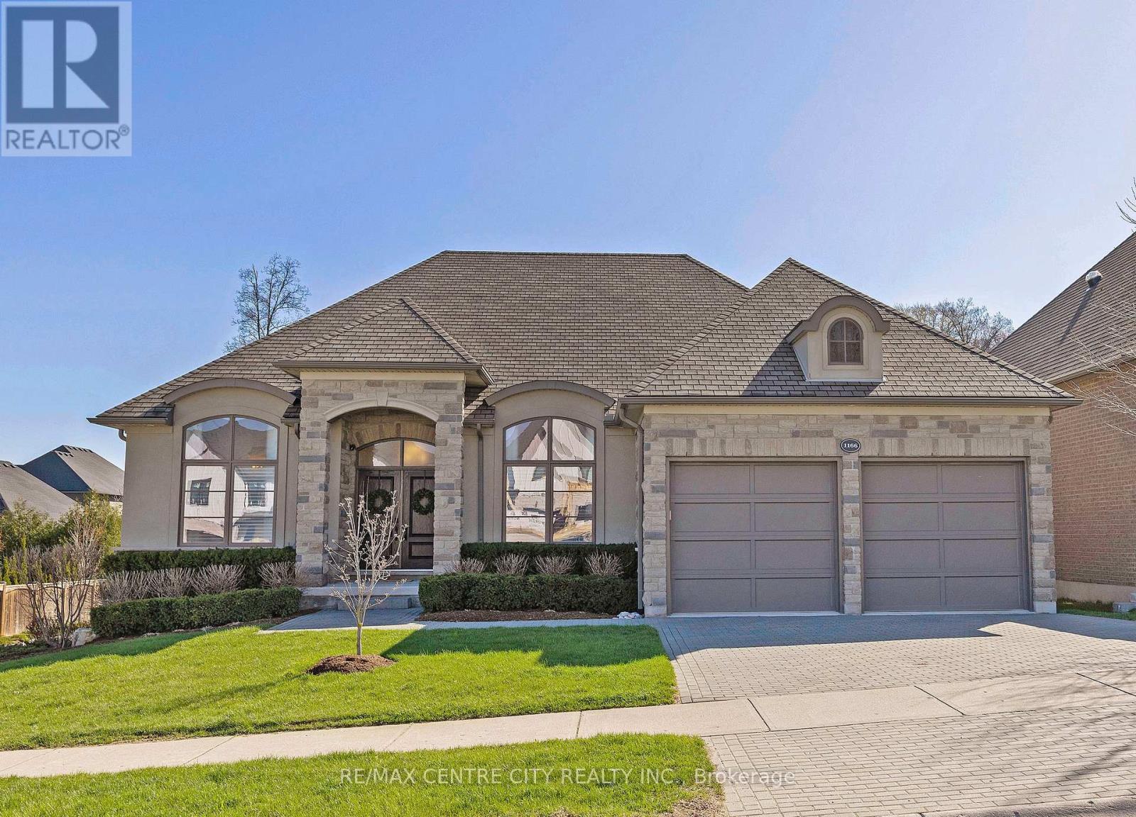 7 - 1166 RIVERBEND ROAD, London South (South B)