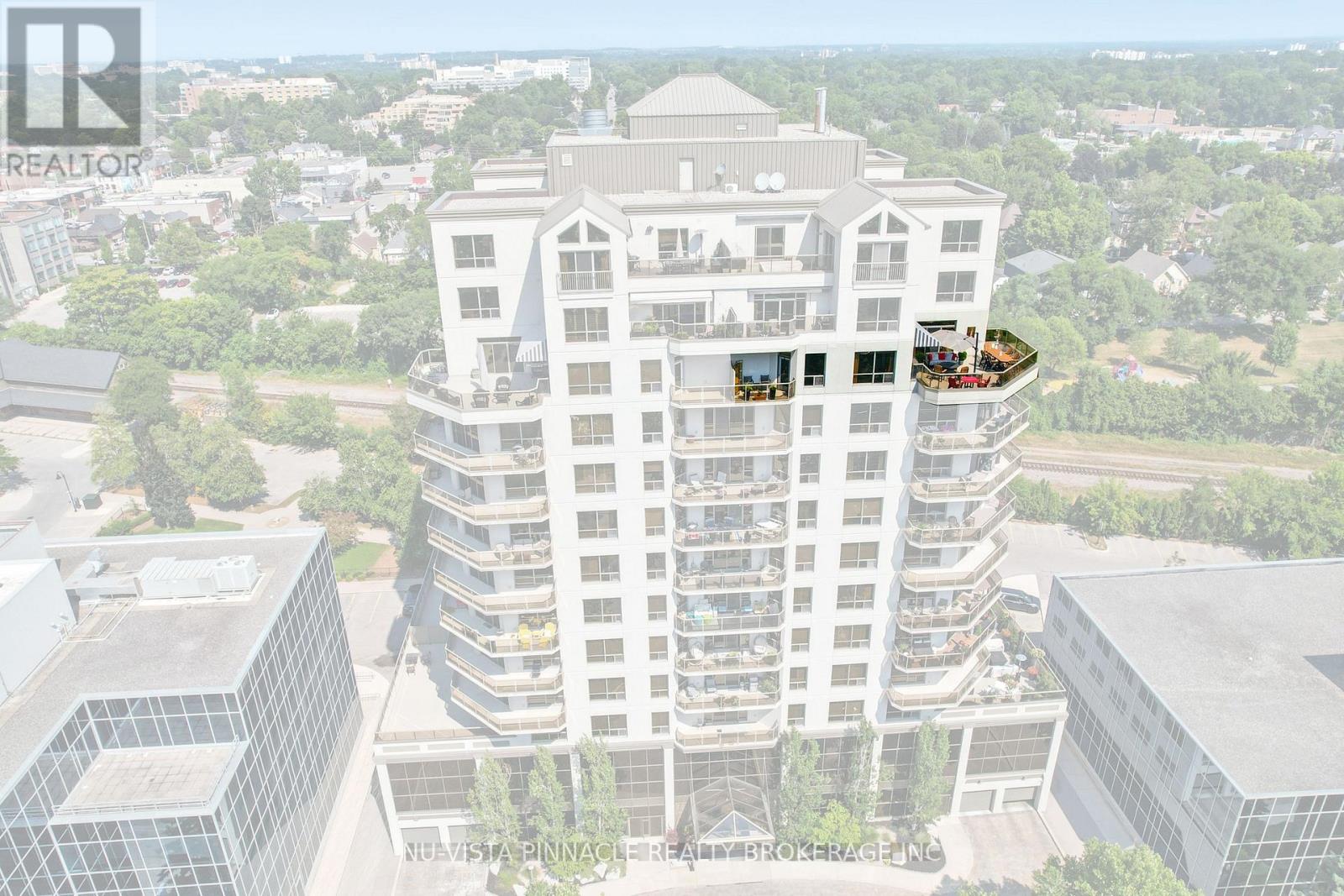 1203 - 250 PALL MALL STREET, London East (East F)