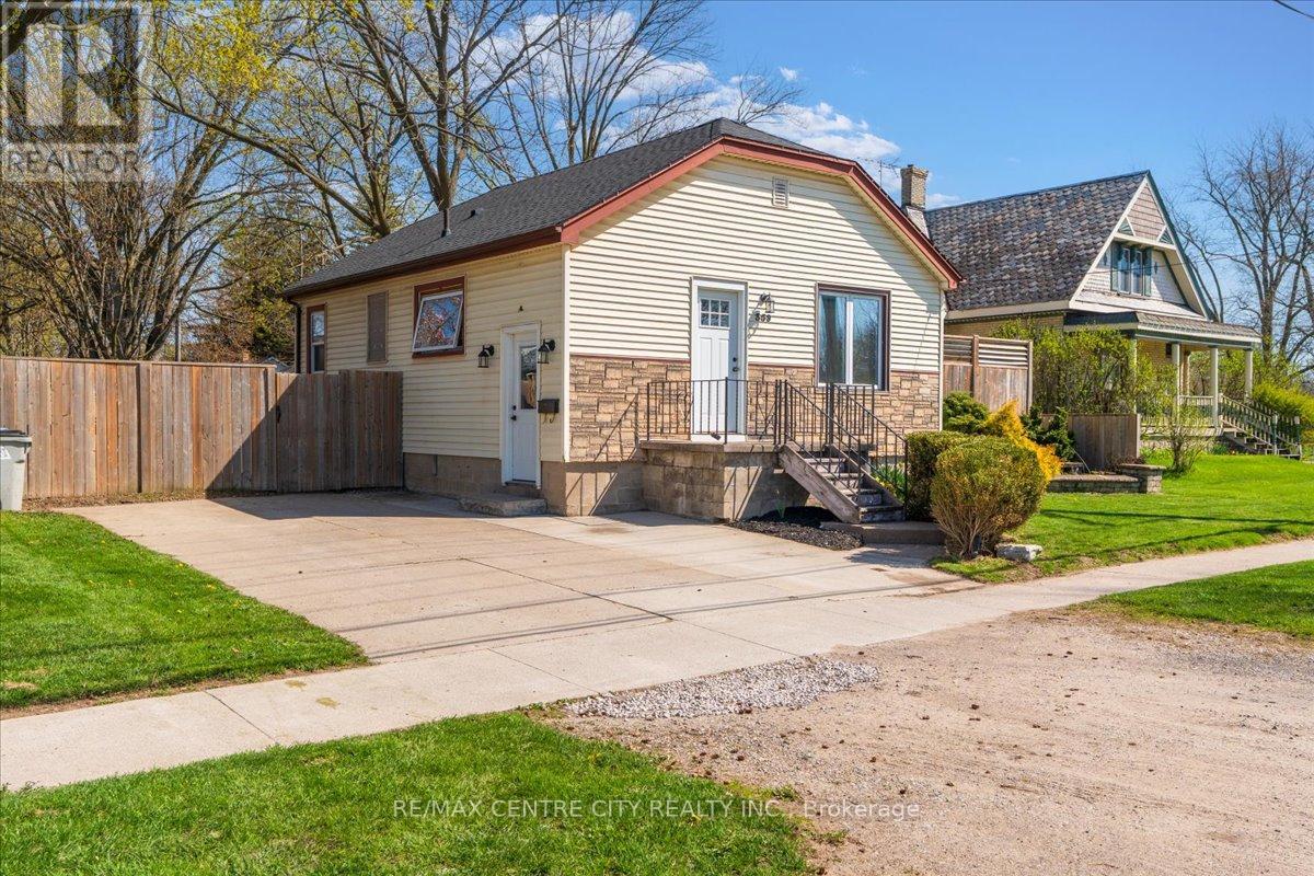 359 ALBERT STREET, Strathroy-Caradoc (NW)