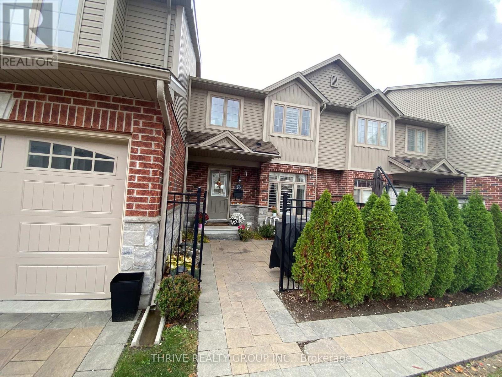 20 - 3399 CASTLE ROCK PLACE, London South (South W)