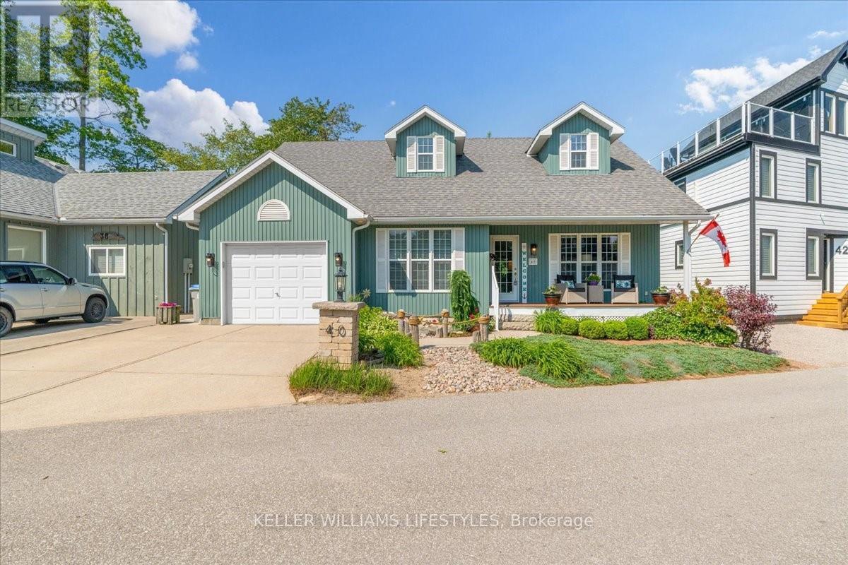 40 LAKESIDE CIRCLE, Lambton Shores (Grand Bend)