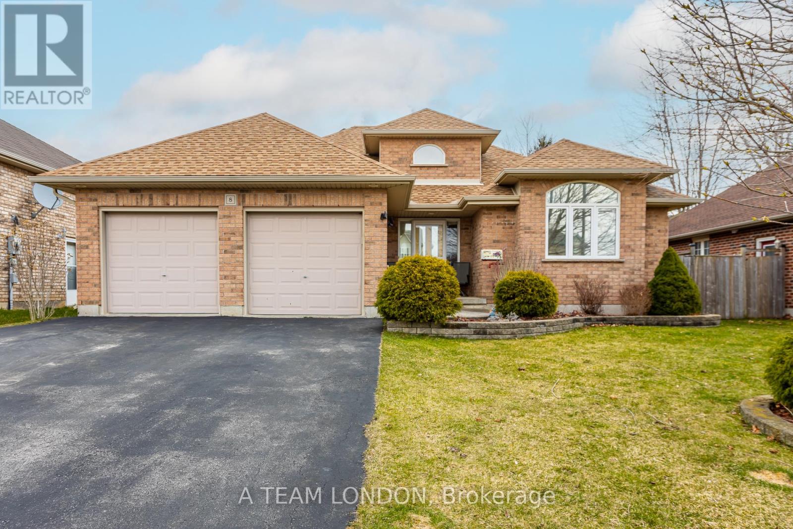 8 PRIMROSE DRIVE, Tillsonburg