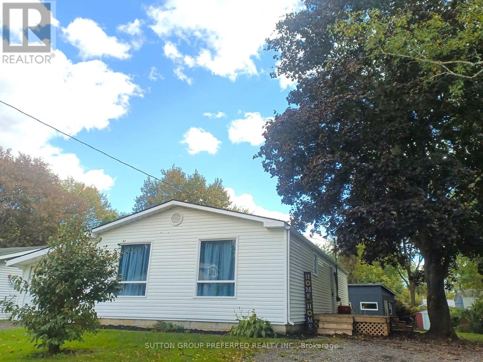 146 FREDERIC STREET, West Elgin (West Lorne)