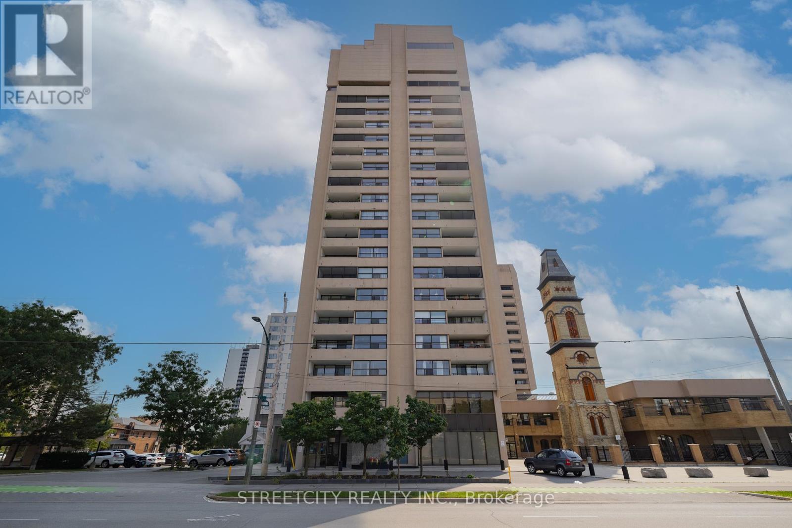 1705 - 389 DUNDAS STREET W, London