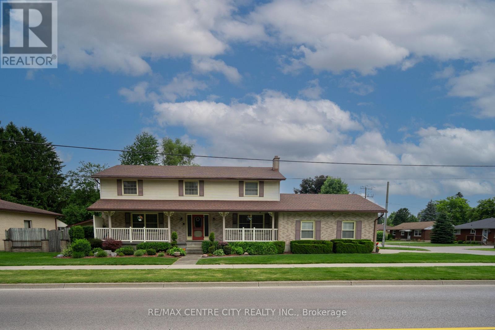 410 BEATTIE STREET, Strathroy-Caradoc (SW)