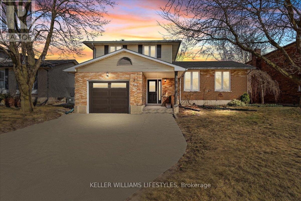 3 JUNIPER PLACE, Lambton Shores (Forest)
