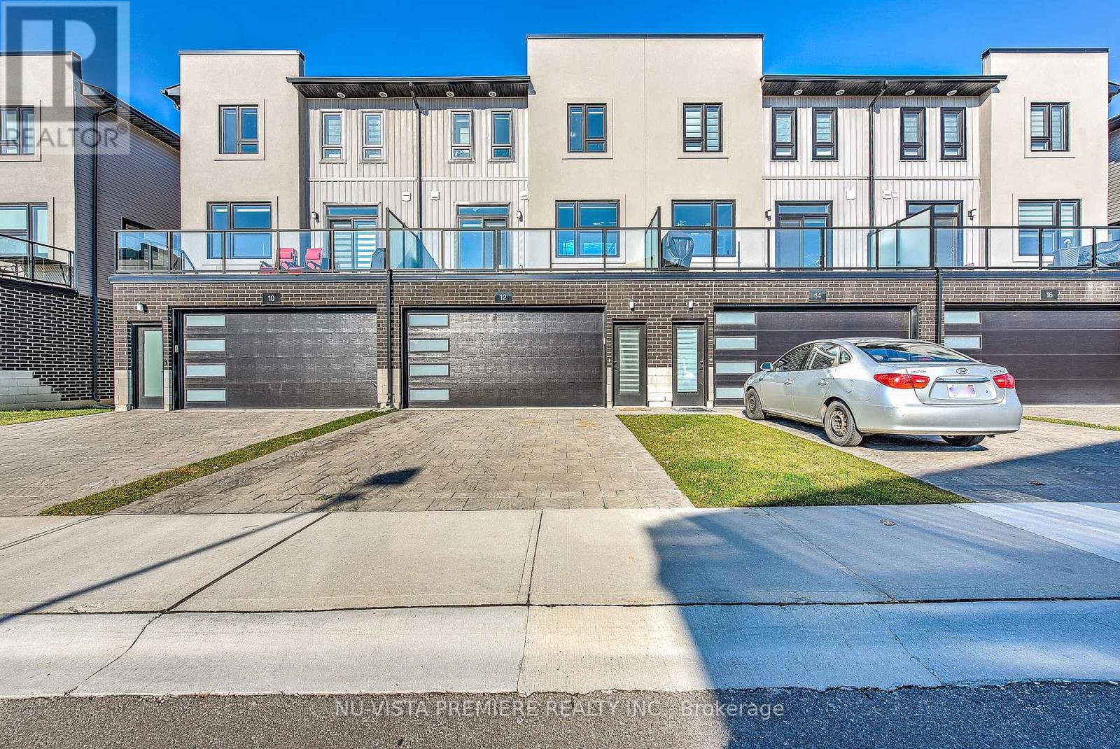 12 - 3380 SINGLETON AVENUE, London