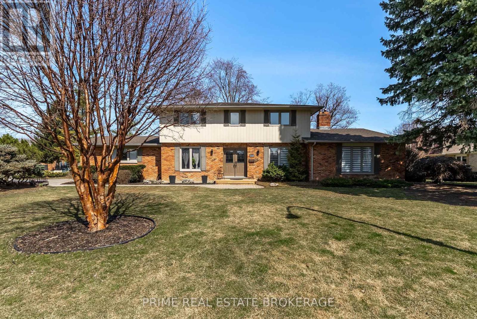 147 CRYSTAL DRIVE, Chatham-Kent (Chatham)
