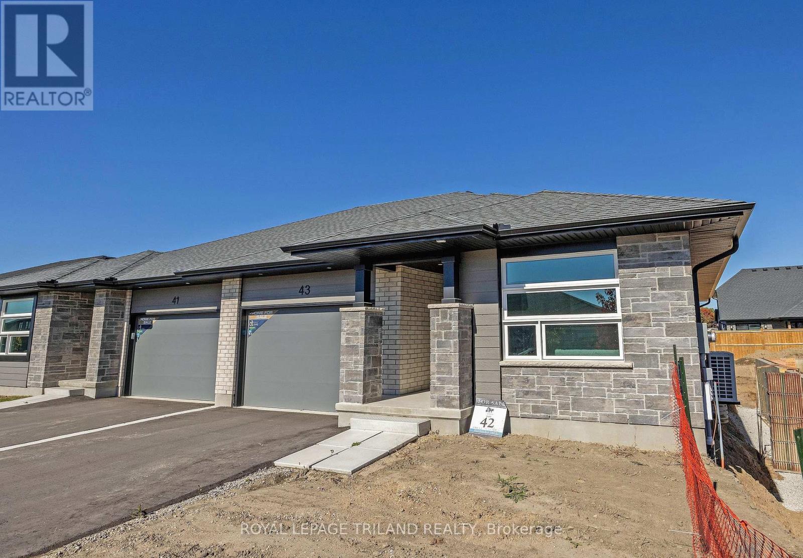 43 SILVERLEAF PATH, St. Thomas