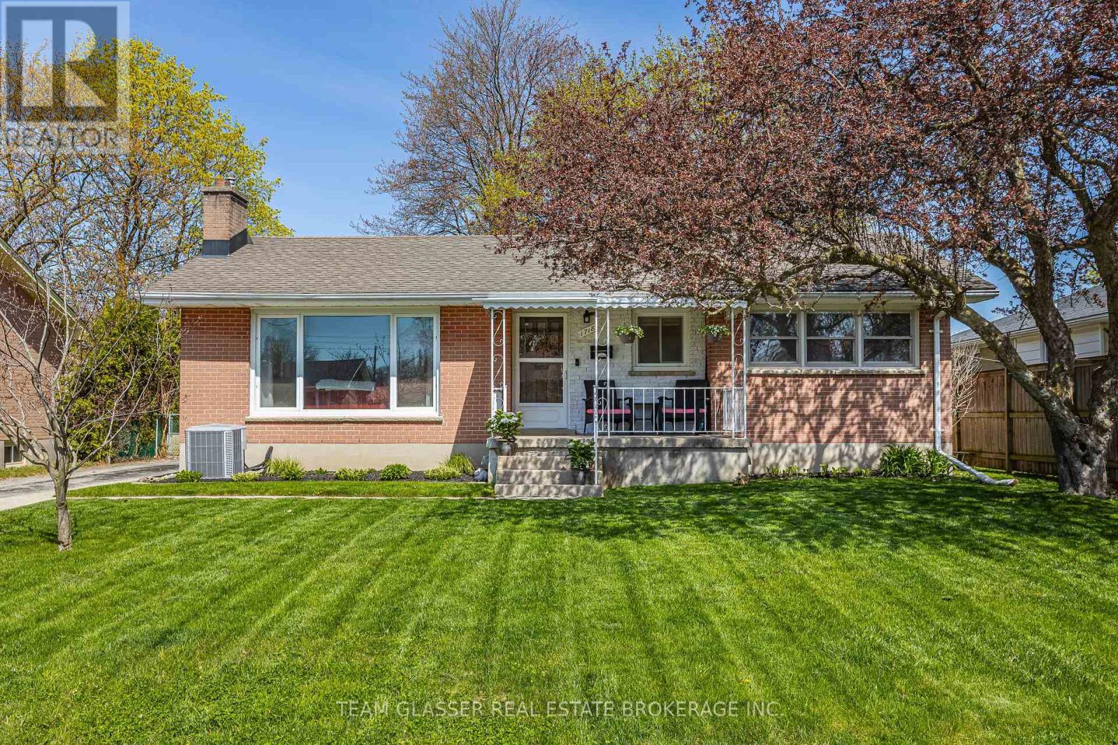 1718 WHITEHALL DRIVE, London East (East H)