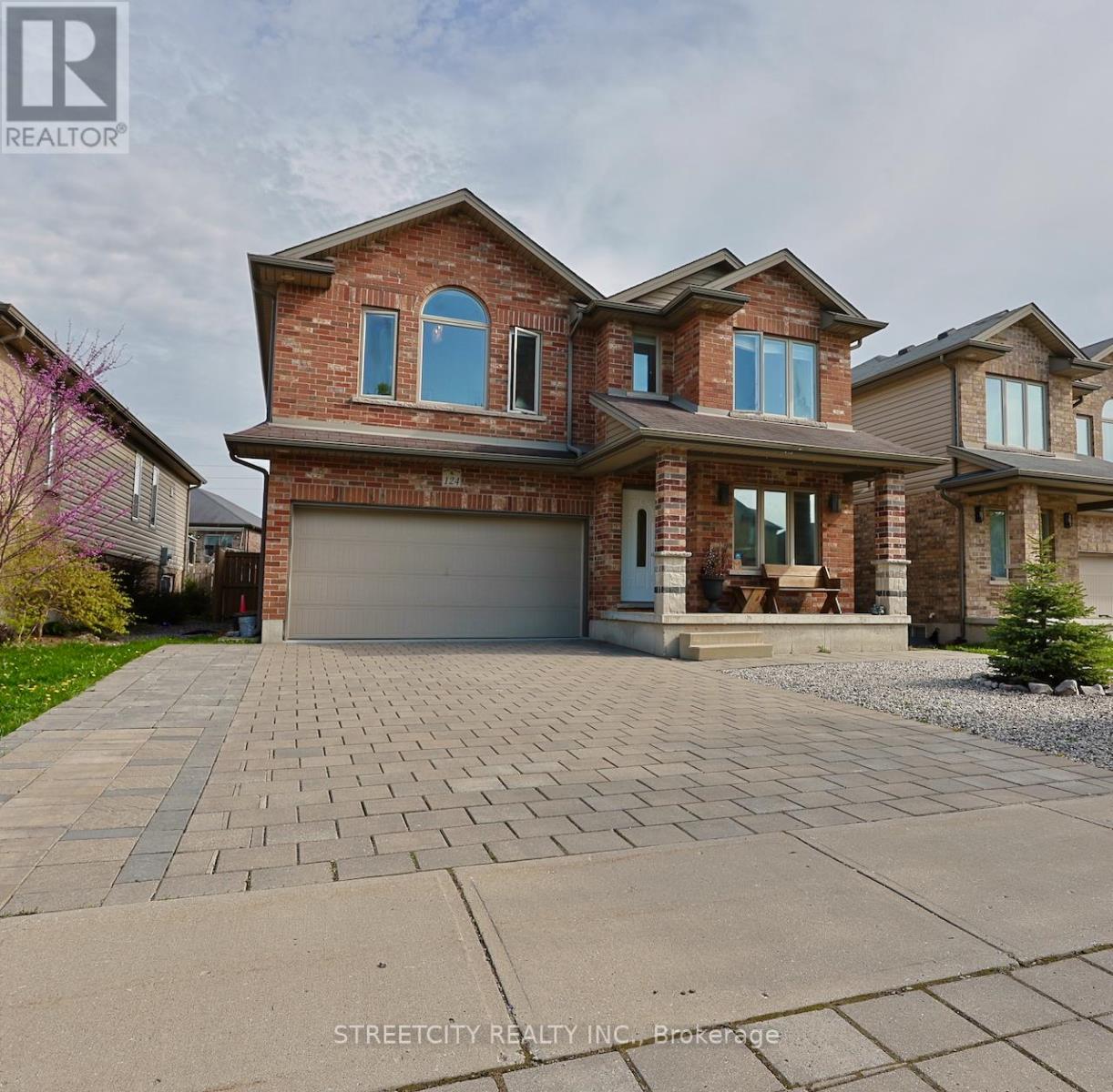 124 TANOAK DRIVE, London North (North E)