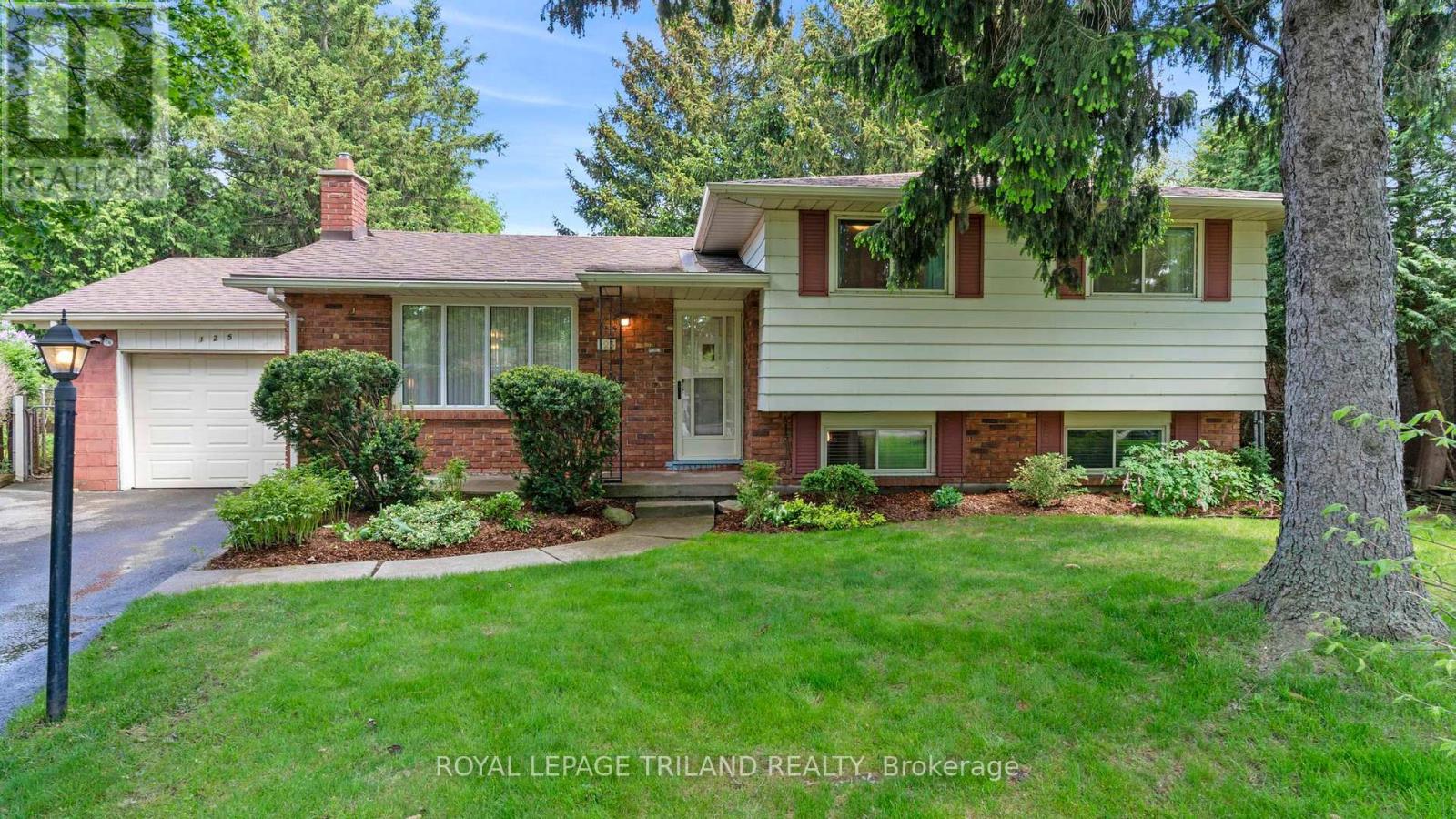 125 DELMONT PLACE, London North (North H)
