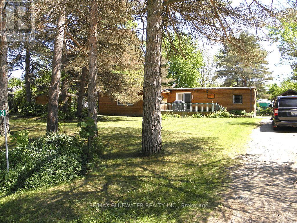 6523 WEST PARKWAY DRIVE, Lambton Shores