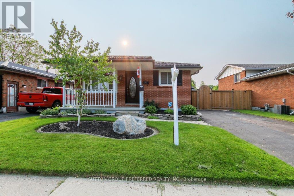 303 ADMIRAL DRIVE, London East (East I)