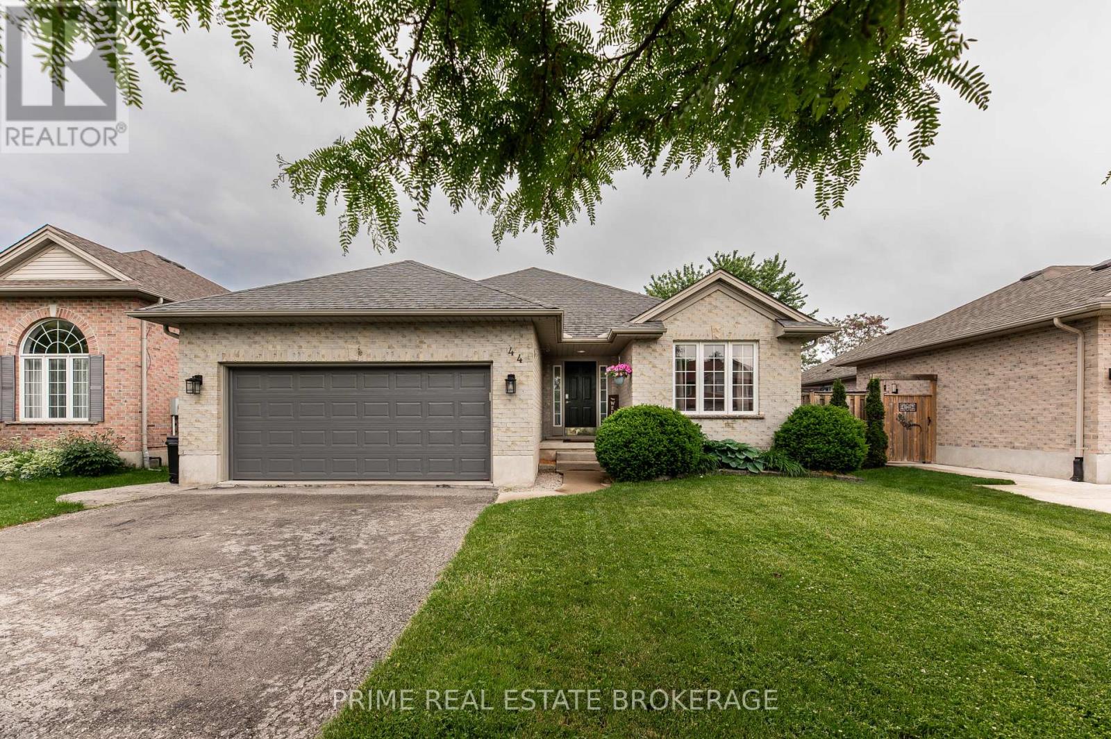 44 RIVERBANK DRIVE, St. Thomas