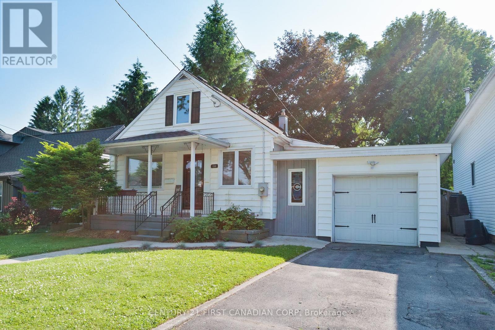 136 COLUMBIA AVENUE, London North (North N)