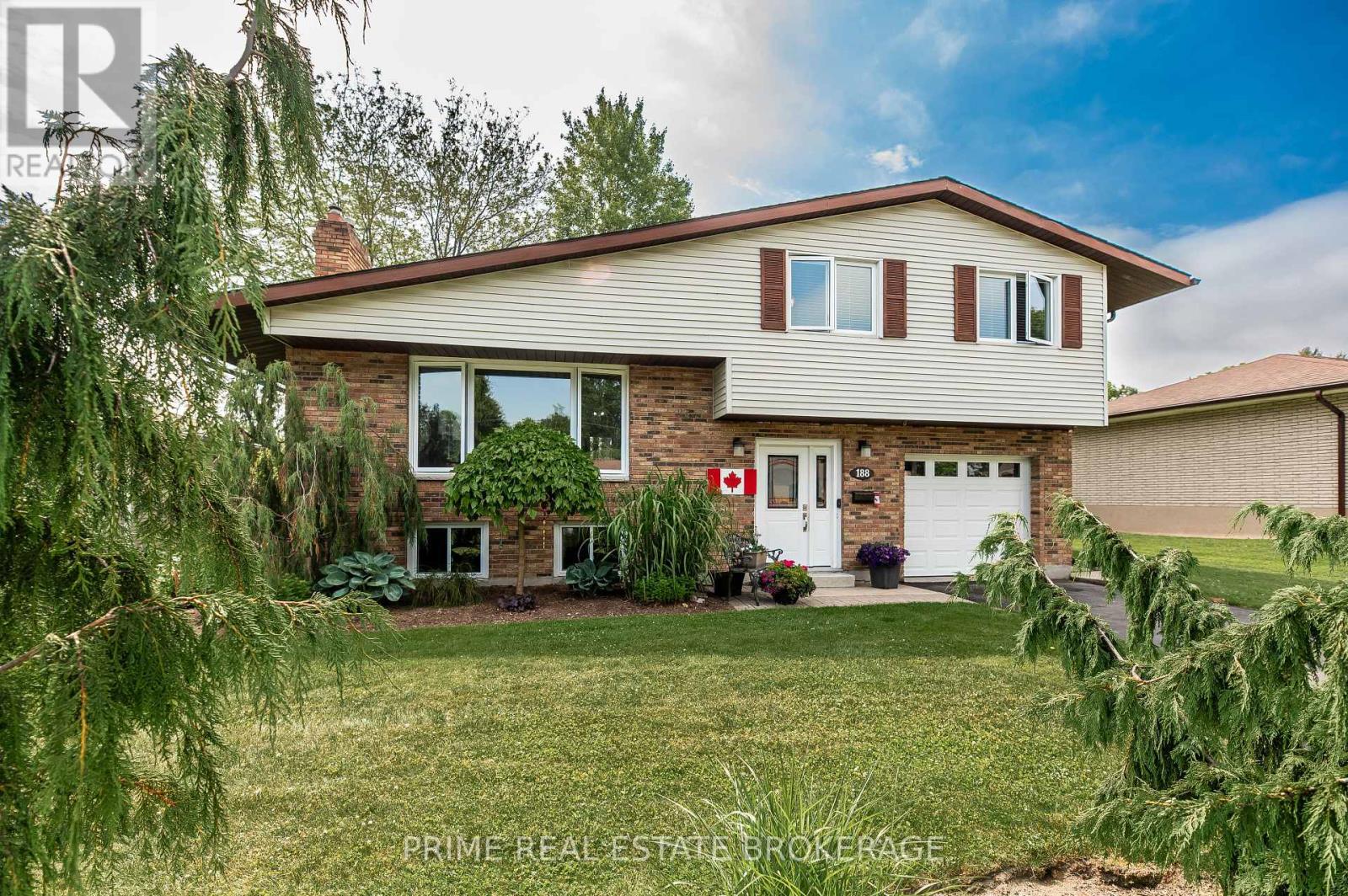 188 ELM STREET, West Elgin (West Lorne)