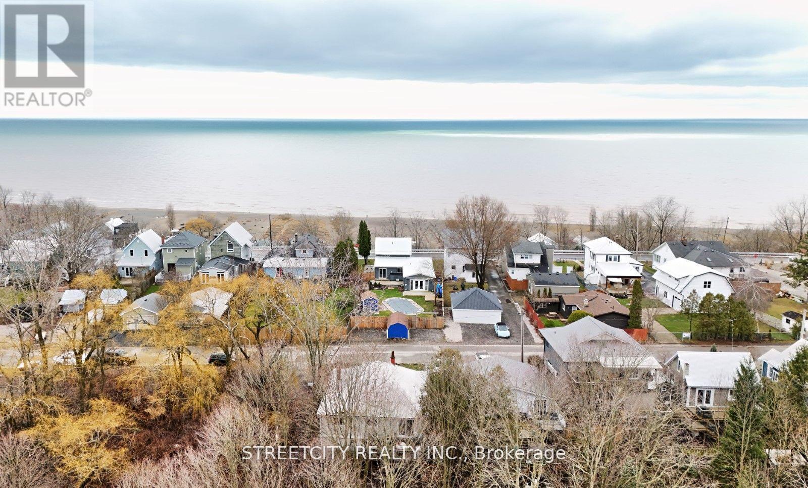 417 TOWER HEIGHTS DRIVE, Central Elgin (Port Stanley)