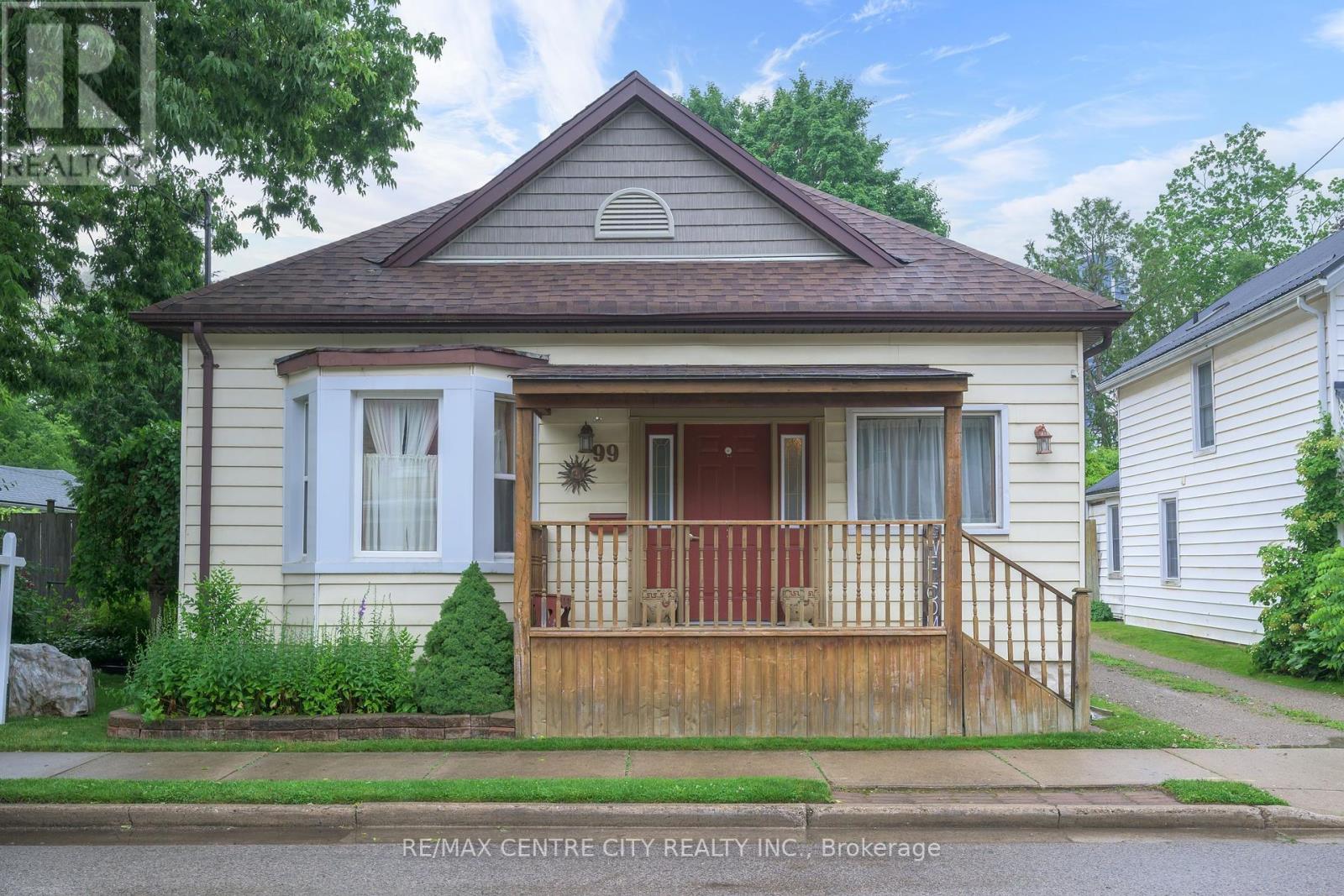 99 WILSON AVENUE, London North (North N)