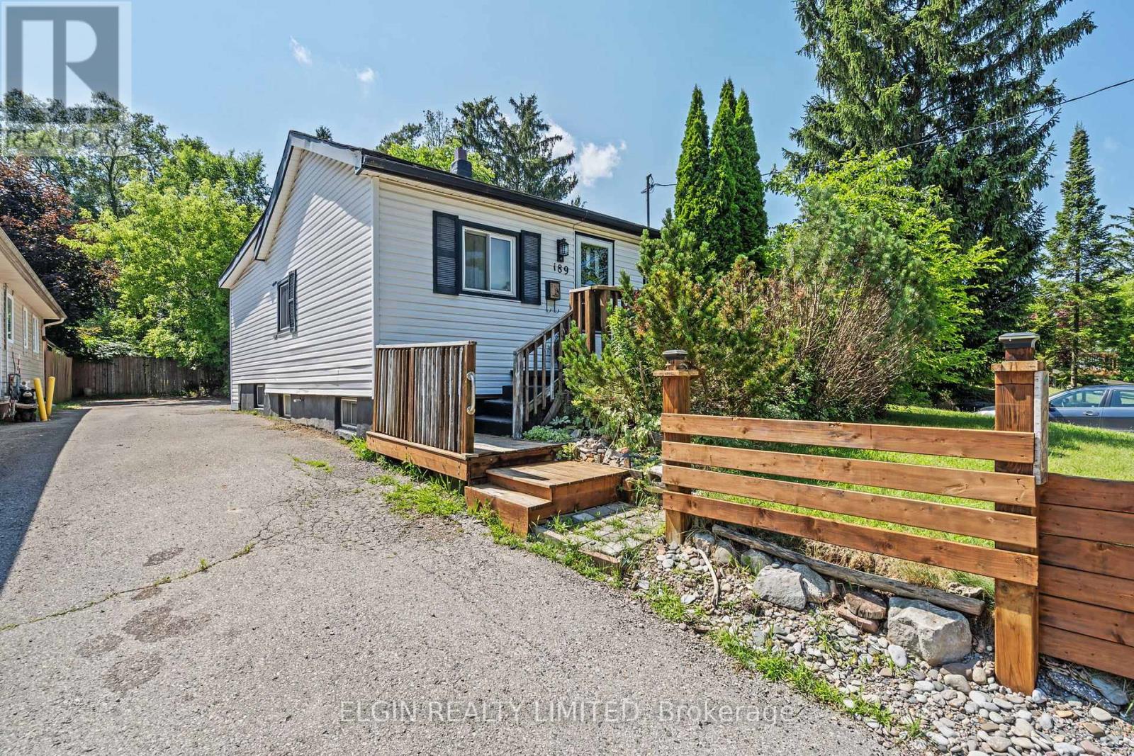 189 EMERSON AVENUE, London South (South I)