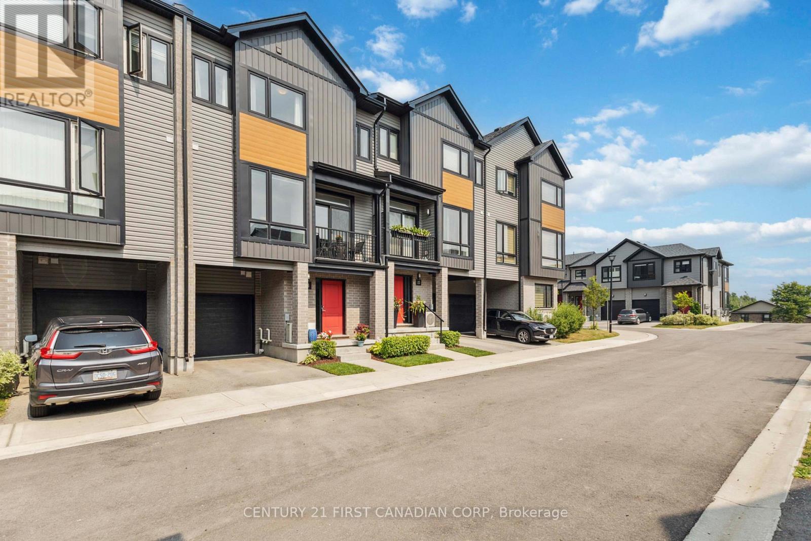 13 - 819 KLEINBURG DRIVE, London North (North B)