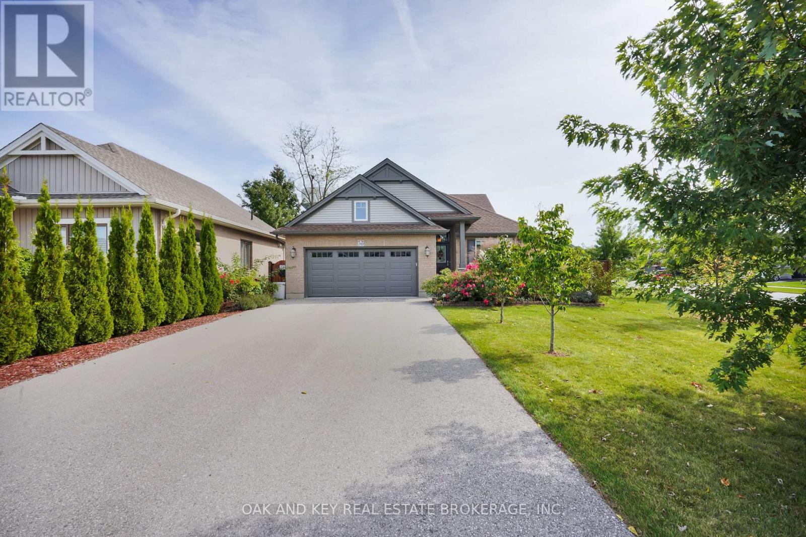 190 EMERY STREET, Central Elgin