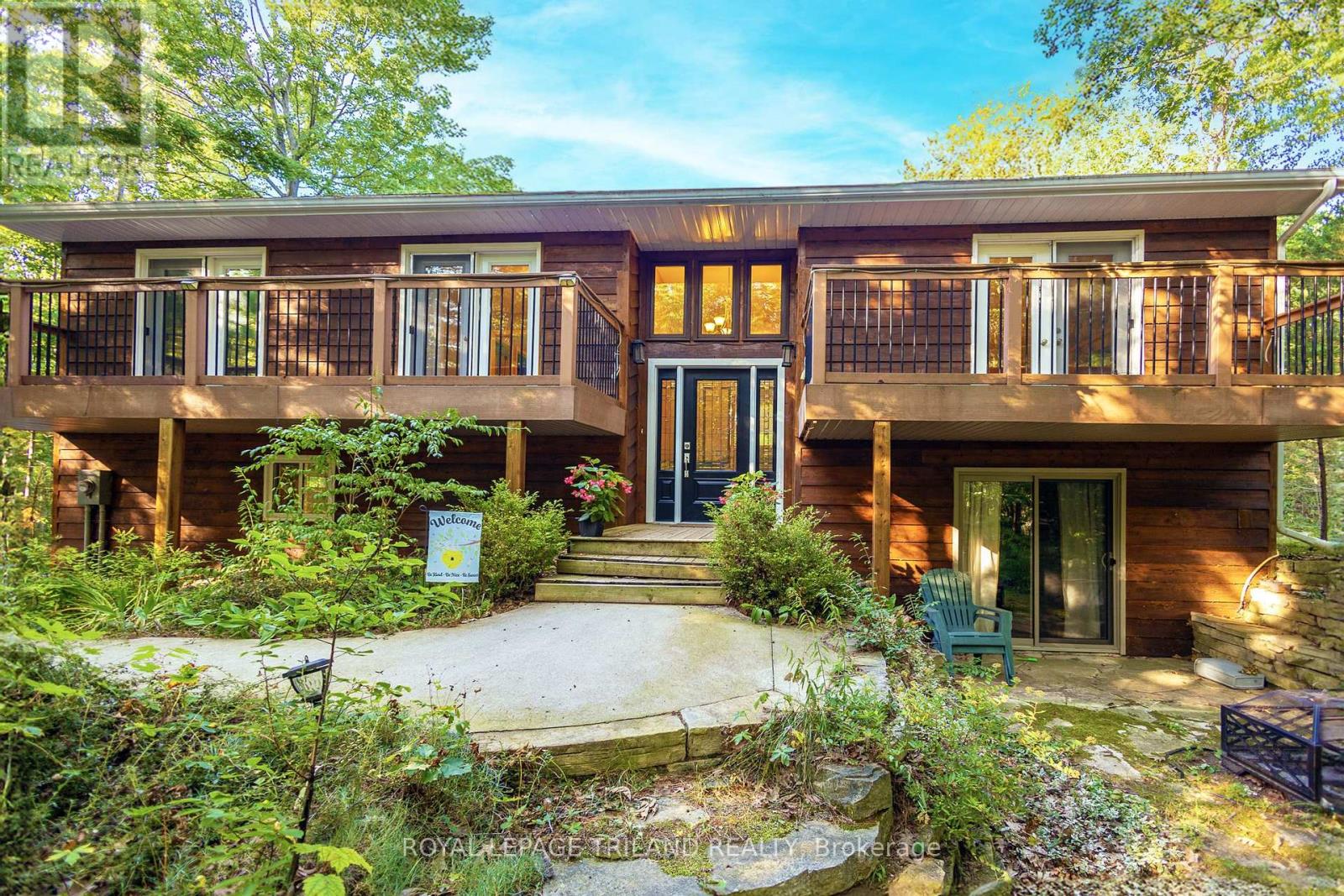 10441 HURON WOOD DRIVE, Lambton Shores (Grand Bend)