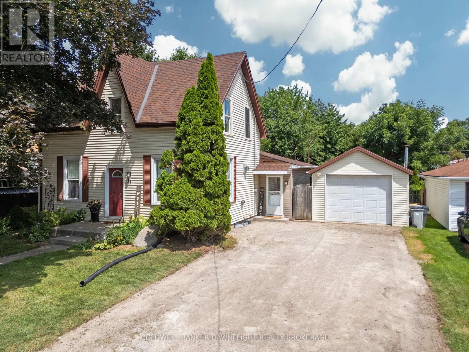 71 LONDON ROAD, Bluewater (Hensall)