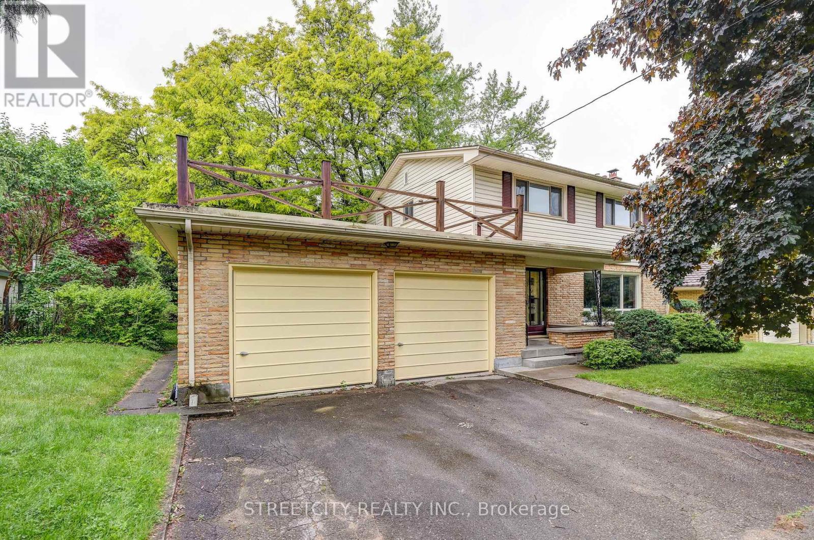 76 BLOOMFIELD DRIVE, London North (North J)